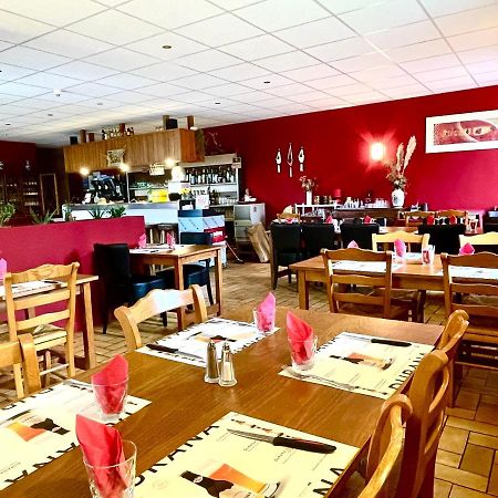 Auberge Le Beaulieu -Cantal Buitenkant foto